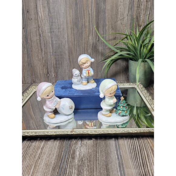 3 Vintage Homco Christmas Children Figurines 5613 Home Interior NIB - Picture 1 of 3